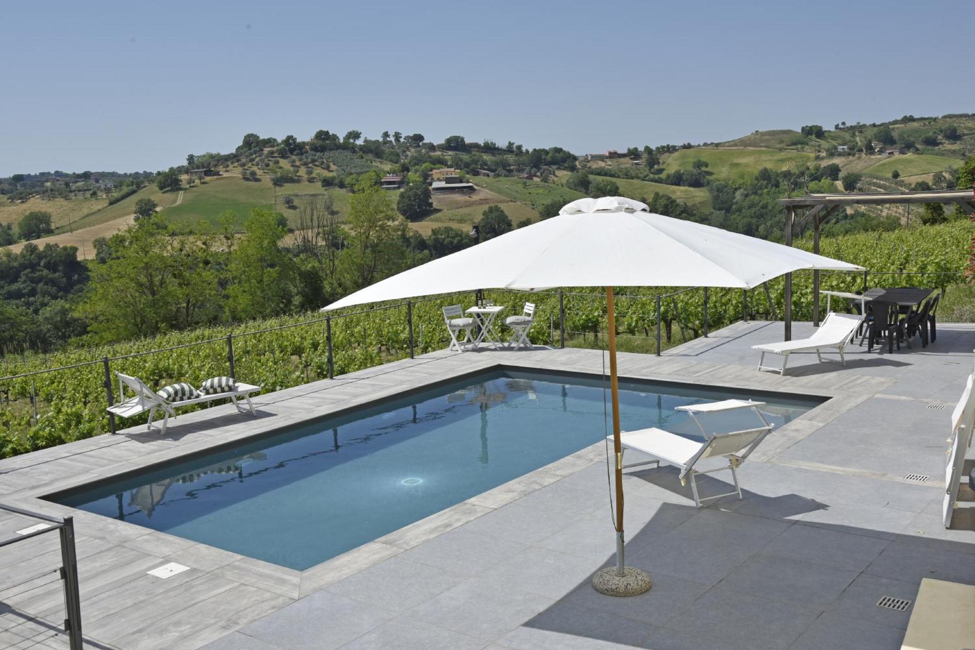 Agriturismo Casale Contessa Montebuono  Zewnętrze zdjęcie