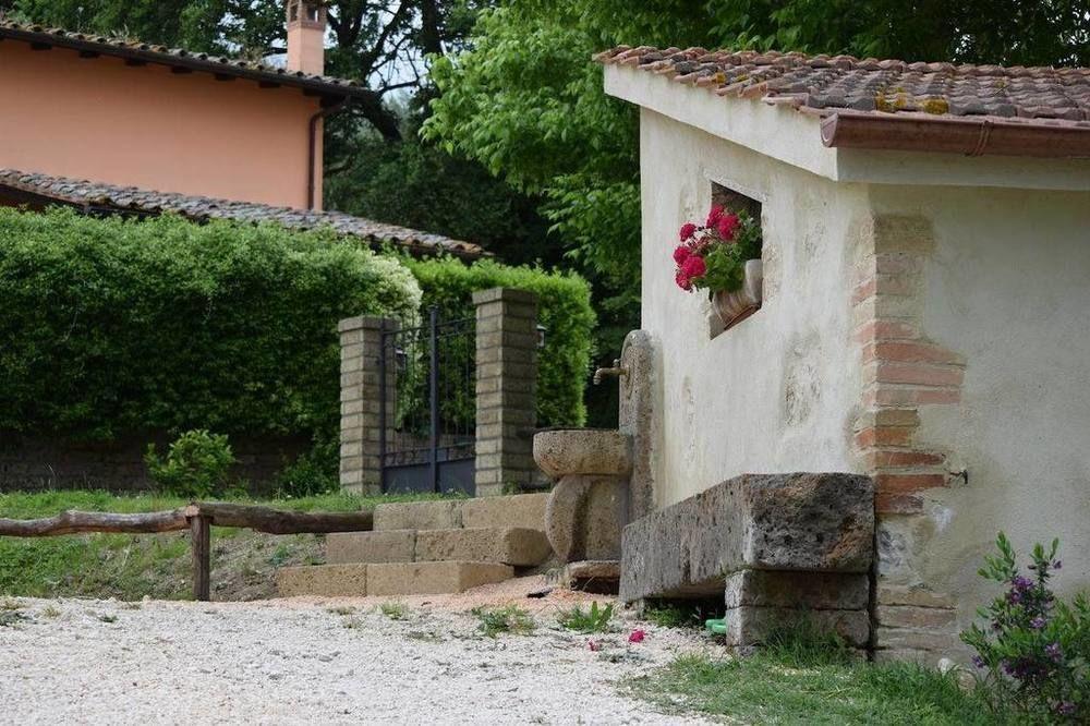 Agriturismo Casale Contessa Montebuono  Zewnętrze zdjęcie