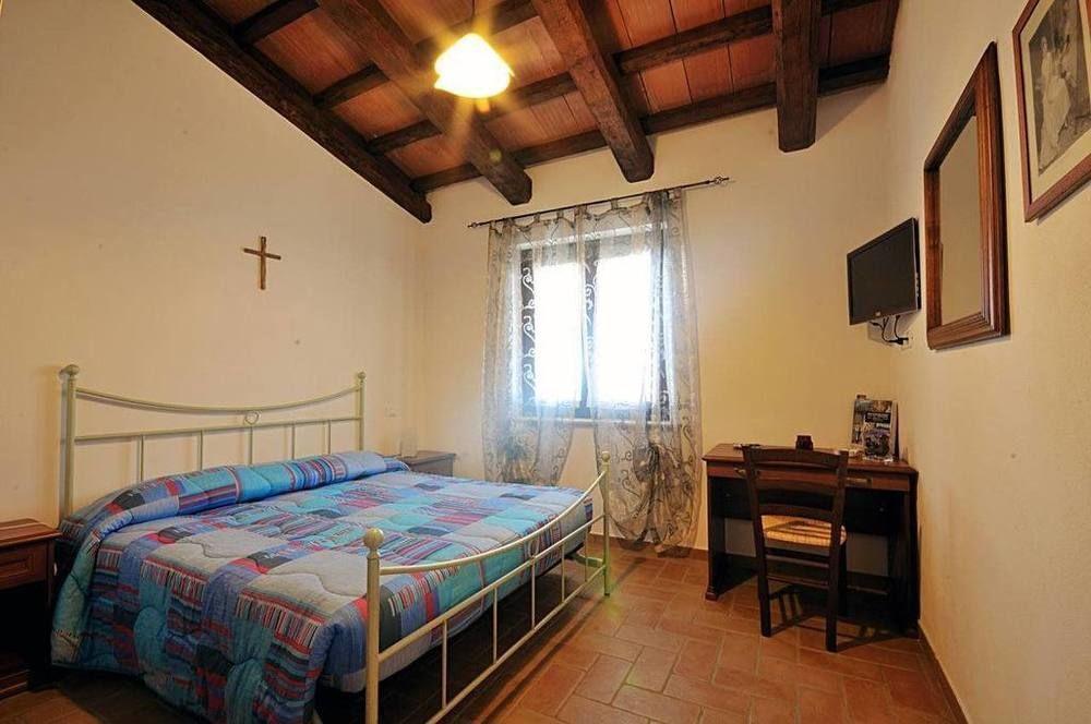 Agriturismo Casale Contessa Montebuono  Zewnętrze zdjęcie