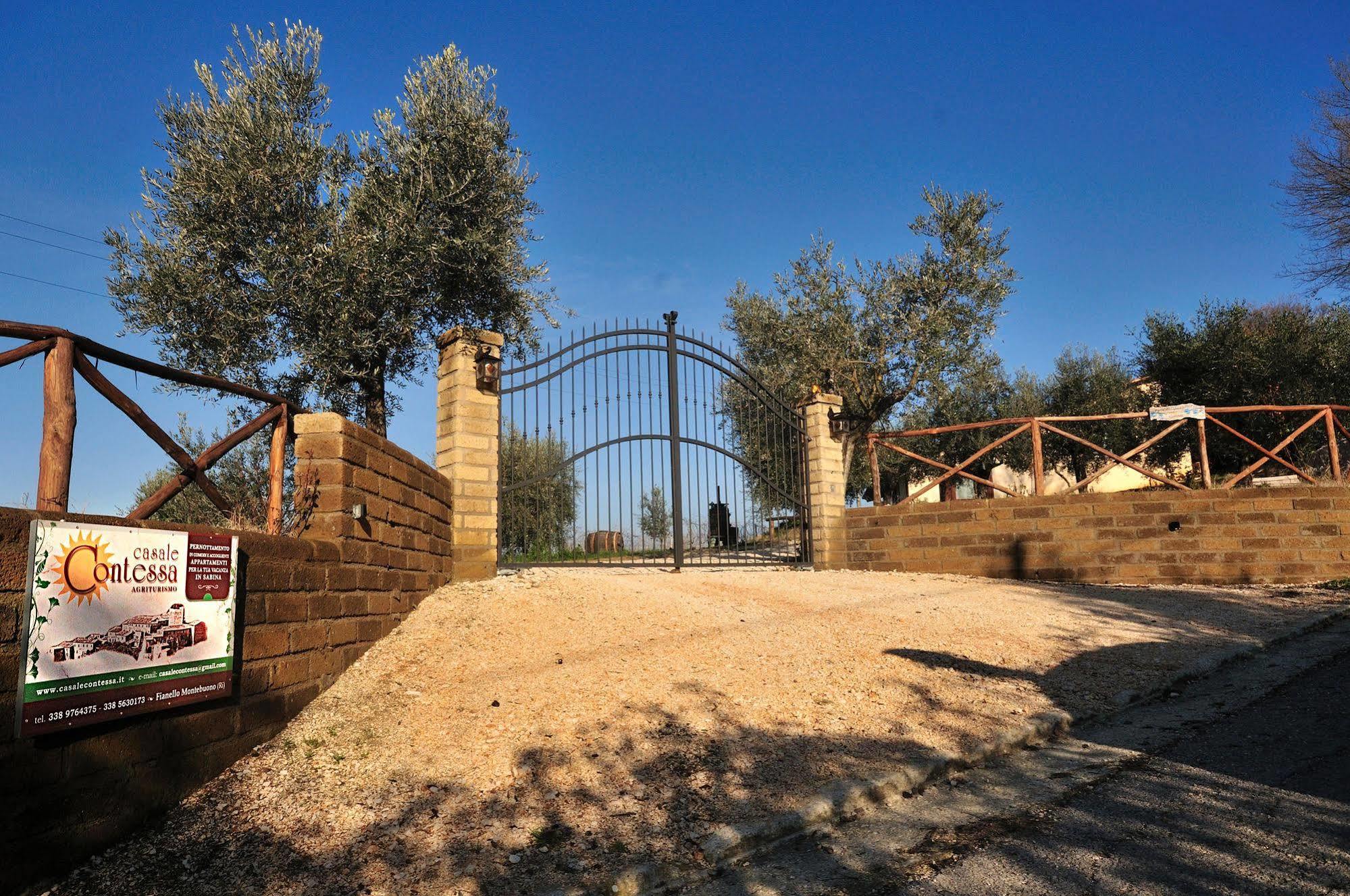 Agriturismo Casale Contessa Montebuono  Zewnętrze zdjęcie