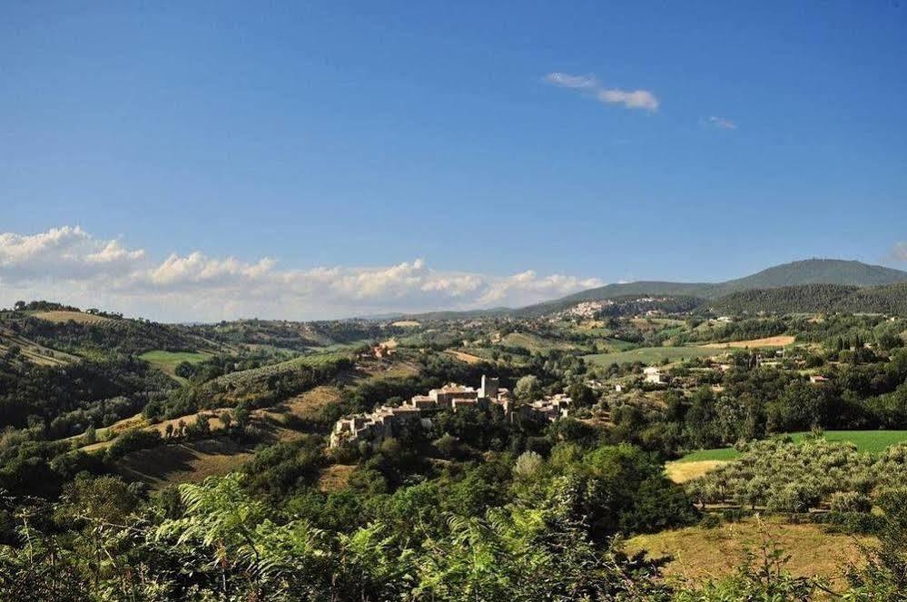 Agriturismo Casale Contessa Montebuono  Zewnętrze zdjęcie