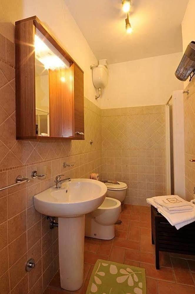 Agriturismo Casale Contessa Montebuono  Zewnętrze zdjęcie
