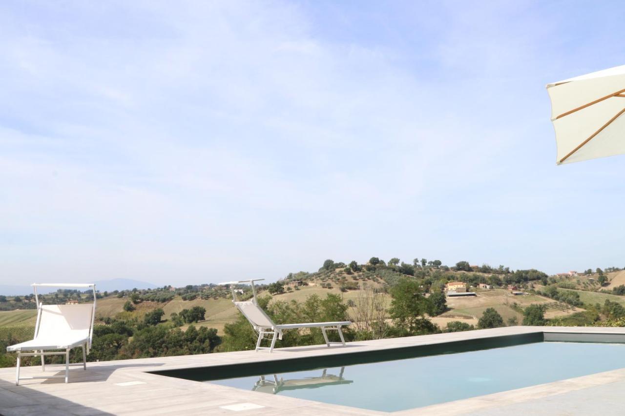 Agriturismo Casale Contessa Montebuono  Zewnętrze zdjęcie